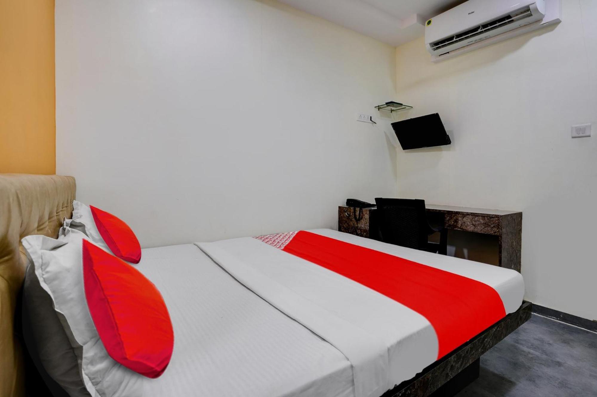 Hotel O Ashwi نافي مومباي المظهر الخارجي الصورة